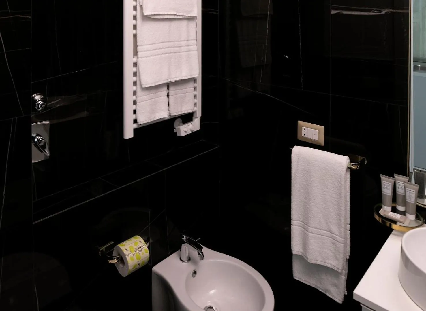 **** Aparthotel Azzoli Trapani - Apartments&Skypool - Adults Only Italy