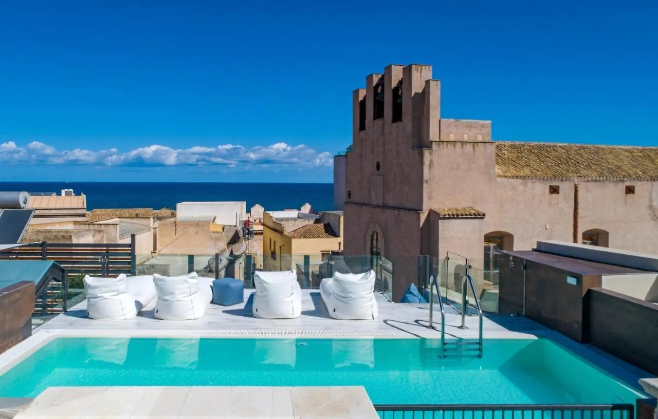 **** Aparthotel Azzoli Trapani - Apartments&Skypool - Adults Only Italy