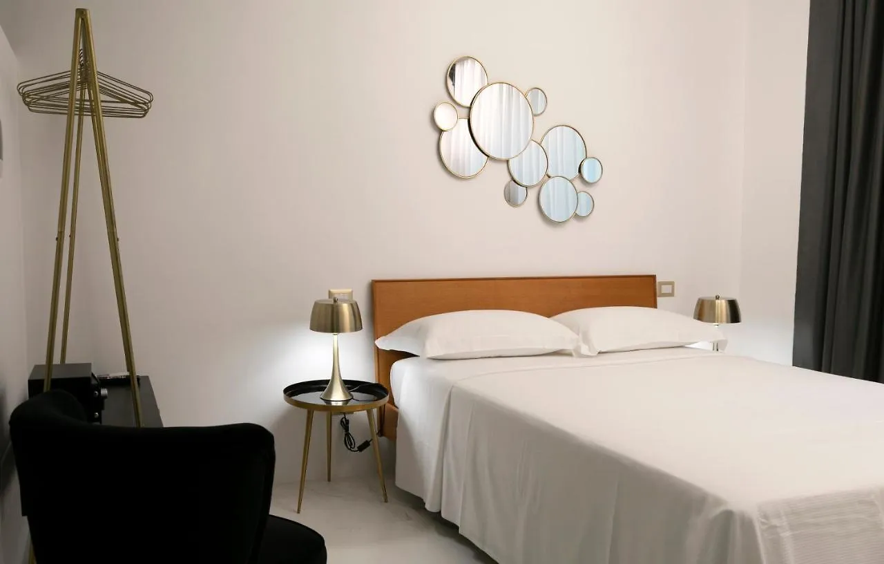 **** Aparthotel Azzoli Trapani - Apartments&Skypool - Adults Only Italy